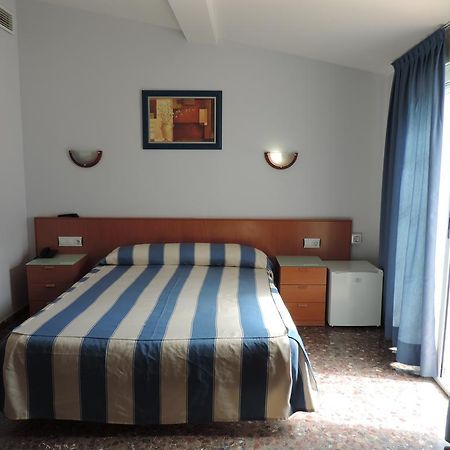 Hotel Costa San Antonio كولرا المظهر الخارجي الصورة