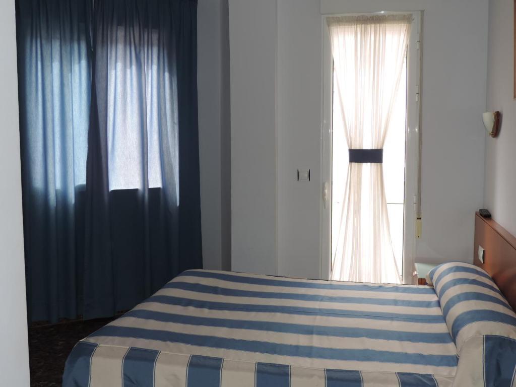 Hotel Costa San Antonio كولرا المظهر الخارجي الصورة