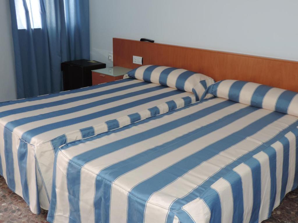Hotel Costa San Antonio كولرا المظهر الخارجي الصورة